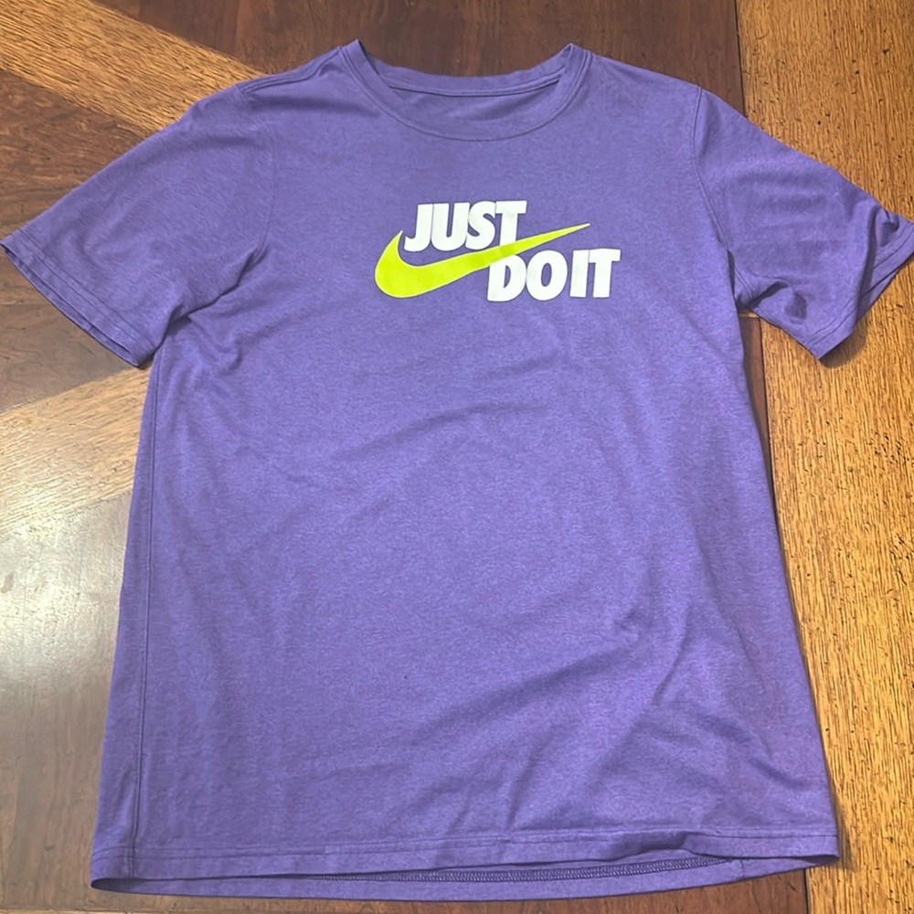 Purple youth XL Nike shirt